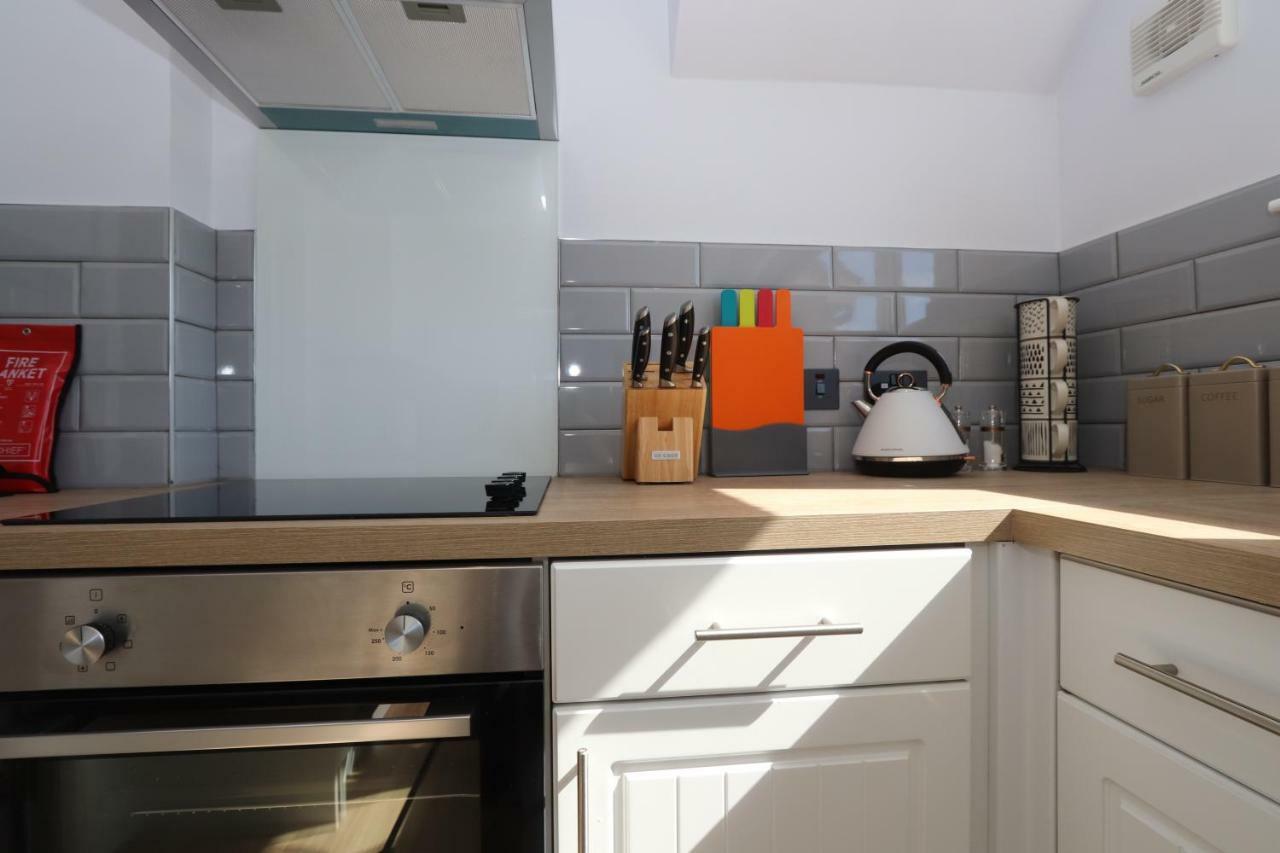 Dunfermline - Luxury 3 Bedroom 2 Bathroom Detached House With Garden Zewnętrze zdjęcie